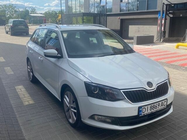 Білий Шкода Фабія, об'ємом двигуна 1.42 л та пробігом 228 тис. км за 7900 $, фото 1 на Automoto.ua