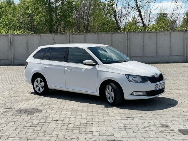 Білий Шкода Фабія, об'ємом двигуна 1.4 л та пробігом 163 тис. км за 7999 $, фото 1 на Automoto.ua