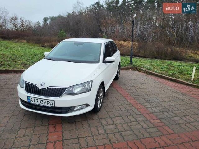 Білий Шкода Фабія, об'ємом двигуна 1.2 л та пробігом 263 тис. км за 7200 $, фото 1 на Automoto.ua