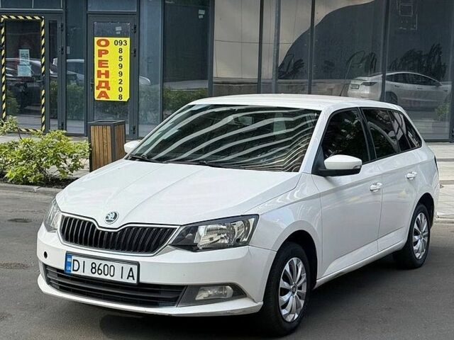 Білий Шкода Фабія, об'ємом двигуна 1 л та пробігом 197 тис. км за 4399 $, фото 1 на Automoto.ua