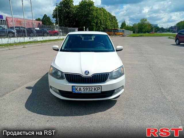 Білий Шкода Фабія, об'ємом двигуна 1 л та пробігом 170 тис. км за 7500 $, фото 1 на Automoto.ua