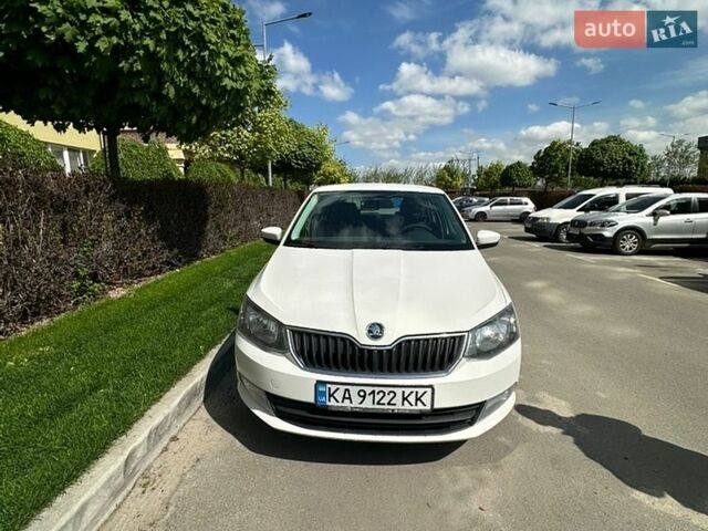 Білий Шкода Фабія, об'ємом двигуна 1 л та пробігом 196 тис. км за 7800 $, фото 1 на Automoto.ua