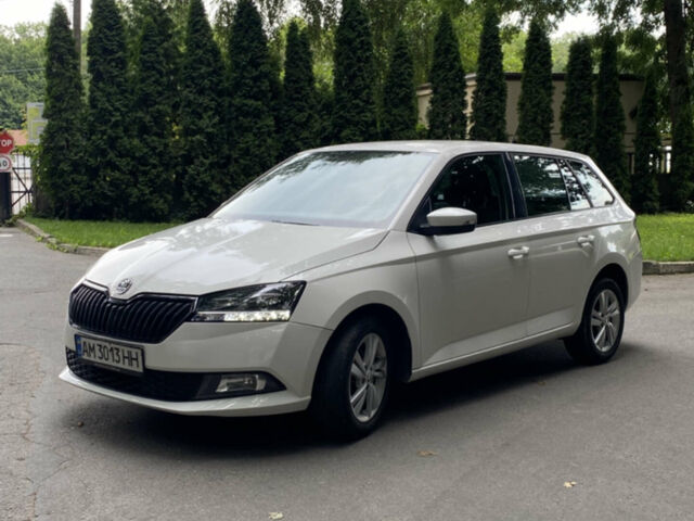 Білий Шкода Фабія, об'ємом двигуна 1 л та пробігом 152 тис. км за 6000 $, фото 1 на Automoto.ua