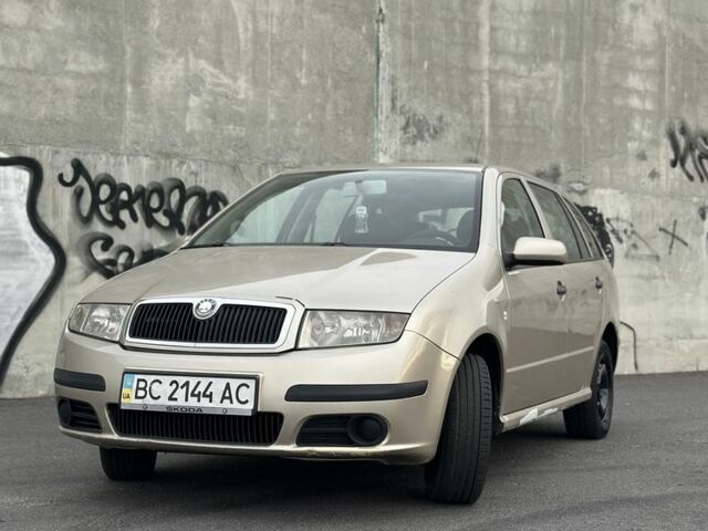 Бежевий Шкода Фабія, об'ємом двигуна 1.4 л та пробігом 271 тис. км за 3450 $, фото 1 на Automoto.ua