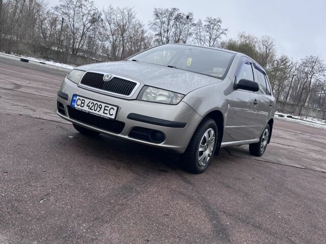 Бежевий Шкода Фабія, об'ємом двигуна 1.2 л та пробігом 180 тис. км за 3800 $, фото 1 на Automoto.ua