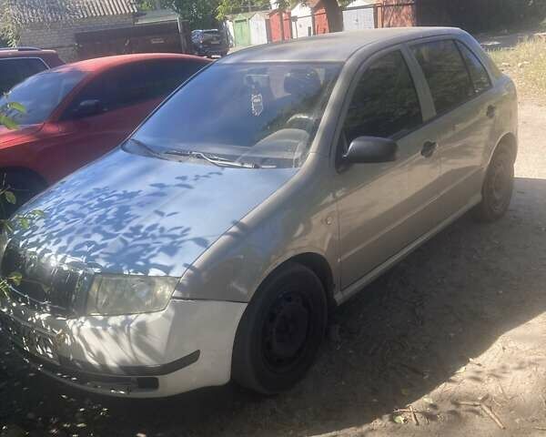 Бежевый Шкода Фабия, объемом двигателя 1.2 л и пробегом 295 тыс. км за 2300 $, фото 1 на Automoto.ua