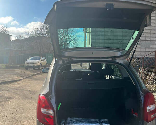 Бежевий Шкода Фабія, об'ємом двигуна 1.2 л та пробігом 190 тис. км за 5300 $, фото 1 на Automoto.ua