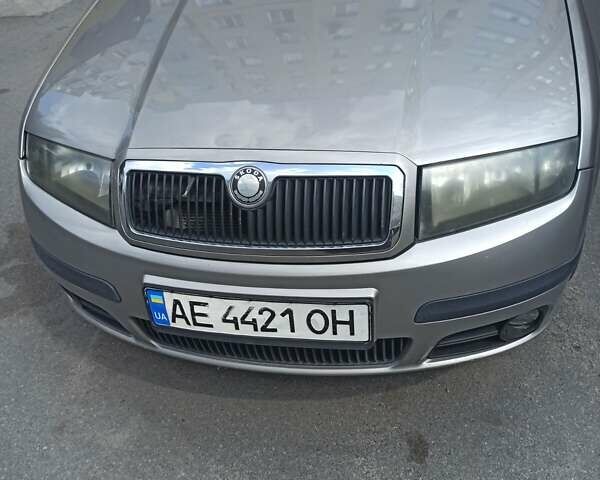 Бежевый Шкода Фабия, объемом двигателя 1.2 л и пробегом 269 тыс. км за 3500 $, фото 1 на Automoto.ua