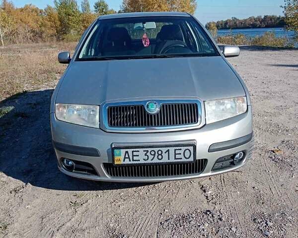 Бежевий Шкода Фабія, об'ємом двигуна 1.4 л та пробігом 225 тис. км за 3900 $, фото 1 на Automoto.ua