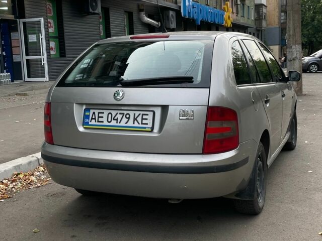 Бежевий Шкода Фабія, об'ємом двигуна 1.2 л та пробігом 340 тис. км за 3900 $, фото 1 на Automoto.ua