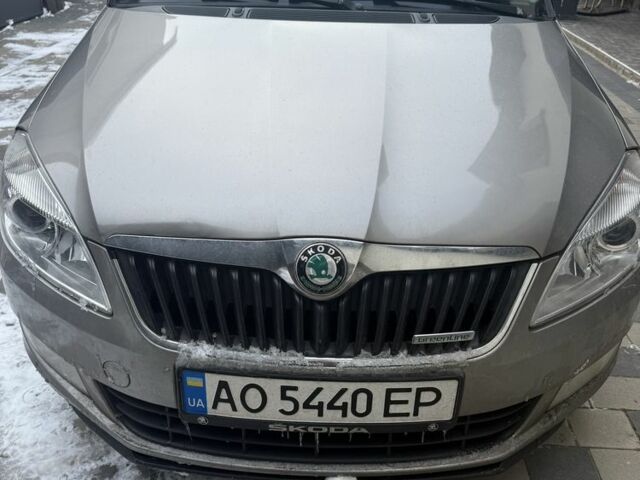 Бежевий Шкода Фабія, об'ємом двигуна 1.2 л та пробігом 270 тис. км за 5300 $, фото 1 на Automoto.ua