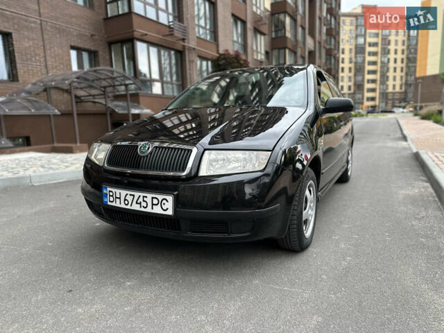 Чорний Шкода Фабія, об'ємом двигуна 1.39 л та пробігом 270 тис. км за 3250 $, фото 1 на Automoto.ua