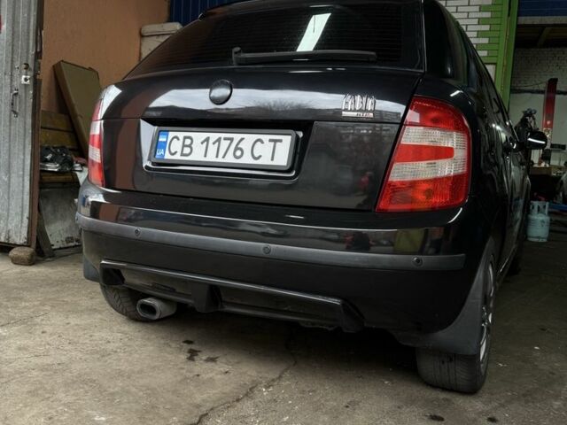 Чорний Шкода Фабія, об'ємом двигуна 0 л та пробігом 250 тис. км за 2000 $, фото 1 на Automoto.ua