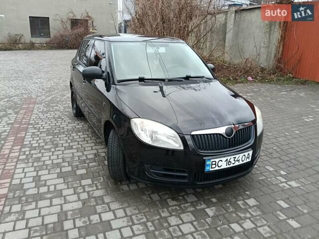 Чорний Шкода Фабія, об'ємом двигуна 1.2 л та пробігом 197 тис. км за 4500 $, фото 1 на Automoto.ua