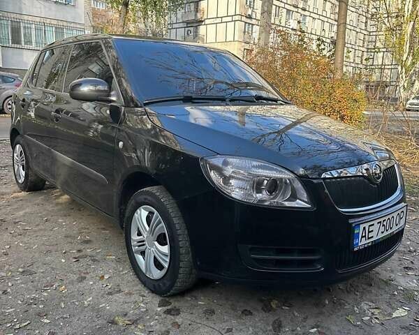 Чорний Шкода Фабія, об'ємом двигуна 1.39 л та пробігом 265 тис. км за 4900 $, фото 1 на Automoto.ua