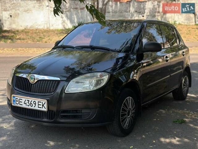 Чорний Шкода Фабія, об'ємом двигуна 1.4 л та пробігом 266 тис. км за 4599 $, фото 1 на Automoto.ua