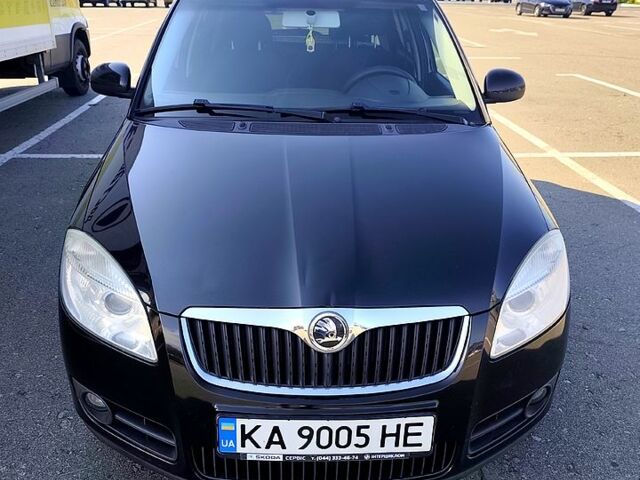 Черный Шкода Фабия, объемом двигателя 1.6 л и пробегом 208 тыс. км за 4500 $, фото 1 на Automoto.ua