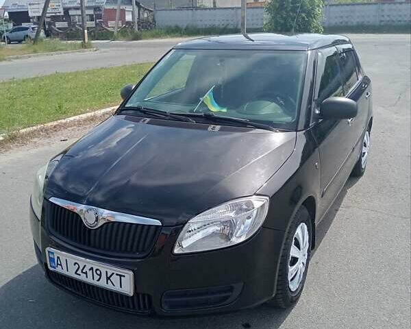 Черный Шкода Фабия, объемом двигателя 1.2 л и пробегом 304 тыс. км за 3500 $, фото 1 на Automoto.ua