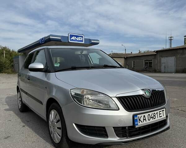 Чорний Шкода Фабія, об'ємом двигуна 1.2 л та пробігом 167 тис. км за 4500 $, фото 1 на Automoto.ua