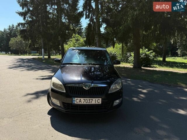 Чорний Шкода Фабія, об'ємом двигуна 1.2 л та пробігом 248 тис. км за 5600 $, фото 1 на Automoto.ua