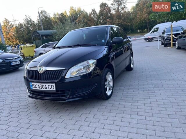 Черный Шкода Фабия, объемом двигателя 1.2 л и пробегом 289 тыс. км за 4200 $, фото 1 на Automoto.ua