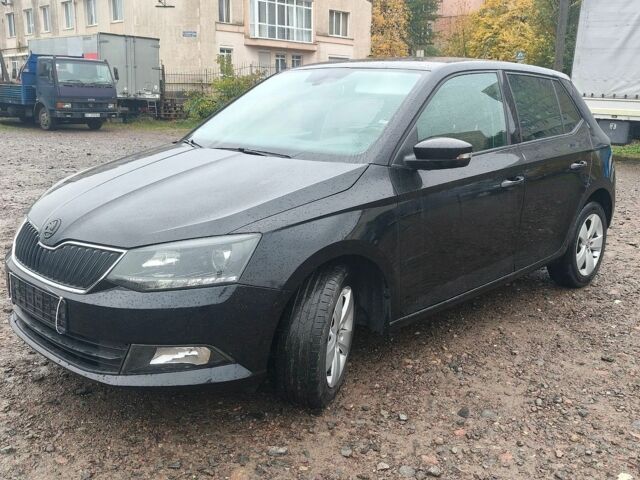 Черный Шкода Фабия, объемом двигателя 1.2 л и пробегом 250 тыс. км за 9750 $, фото 1 на Automoto.ua