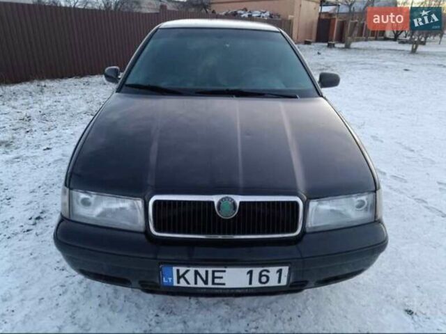 Черный Шкода Фабия, объемом двигателя 1.98 л и пробегом 360 тыс. км за 2300 $, фото 1 на Automoto.ua