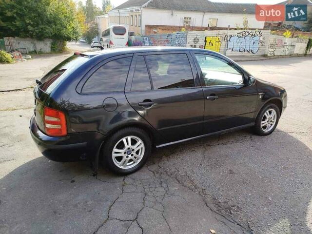 Чорний Шкода Фабія, об'ємом двигуна 0 л та пробігом 308 тис. км за 3200 $, фото 1 на Automoto.ua