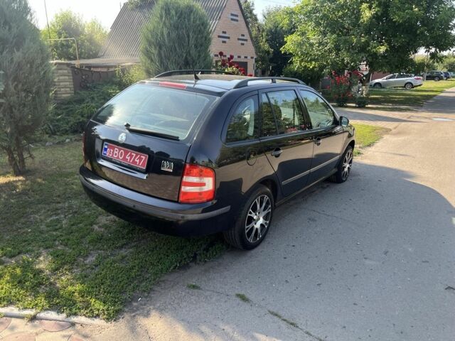 Чорний Шкода Фабія, об'ємом двигуна 1.4 л та пробігом 251 тис. км за 4700 $, фото 1 на Automoto.ua