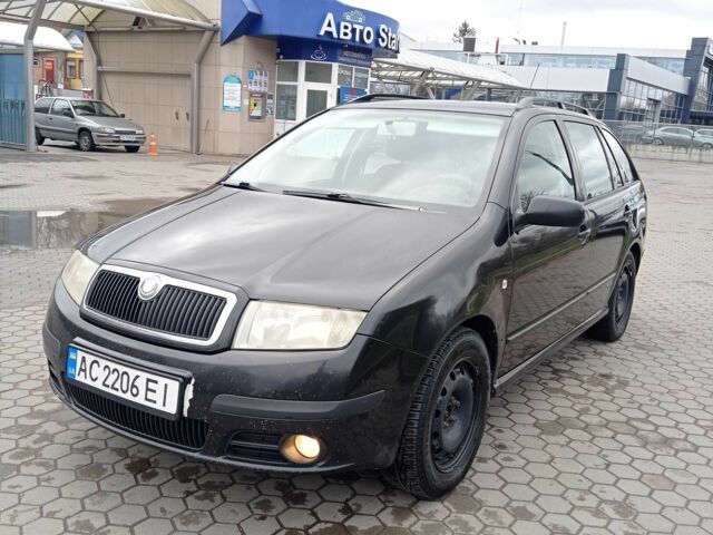 Чорний Шкода Фабія, об'ємом двигуна 2 л та пробігом 386 тис. км за 4994 $, фото 1 на Automoto.ua