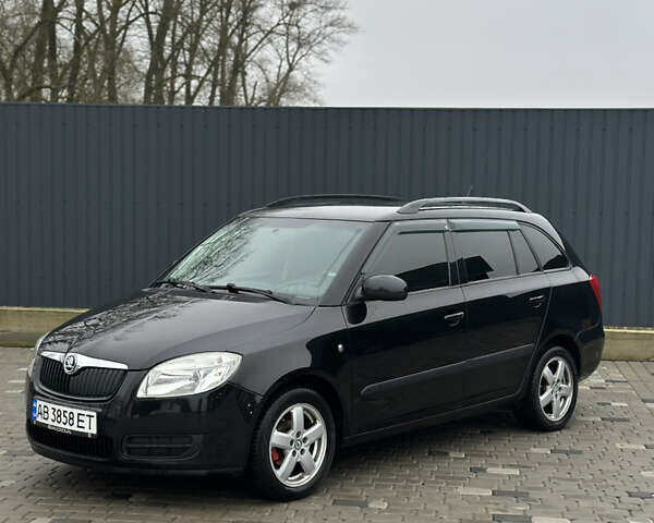 Черный Шкода Фабия, объемом двигателя 1.39 л и пробегом 240 тыс. км за 5900 $, фото 1 на Automoto.ua