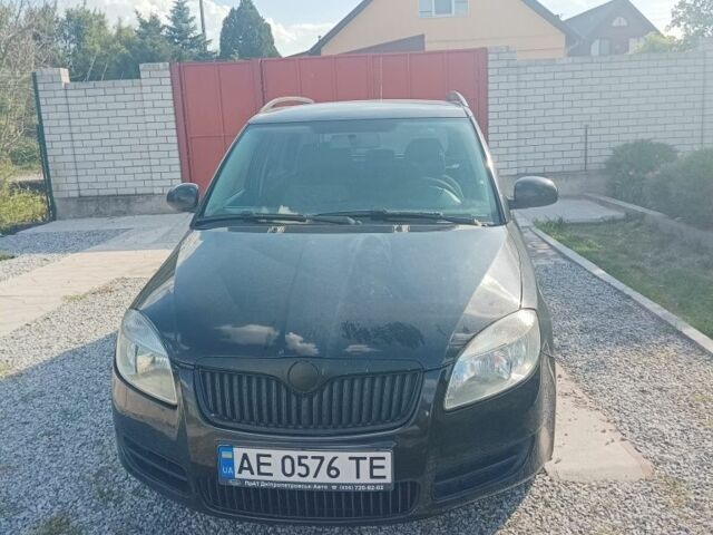 Черный Шкода Фабия, объемом двигателя 1.2 л и пробегом 270 тыс. км за 4500 $, фото 1 на Automoto.ua