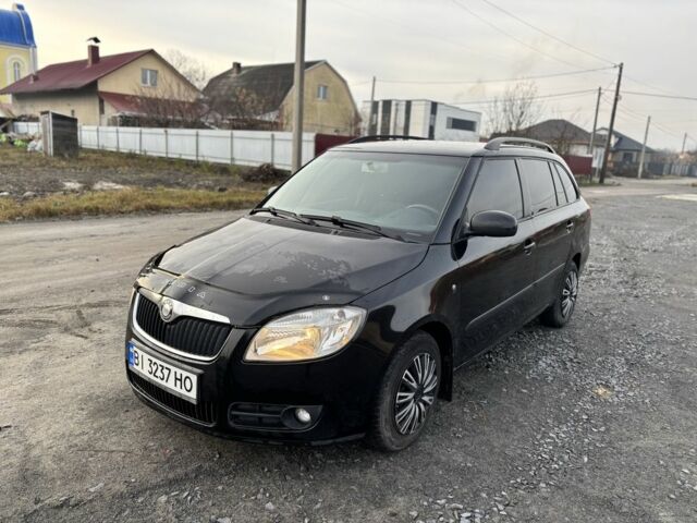 Чорний Шкода Фабія, об'ємом двигуна 1.4 л та пробігом 207 тис. км за 3950 $, фото 1 на Automoto.ua