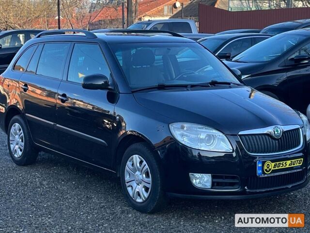 Черный Шкода Фабия, объемом двигателя 1.4 л и пробегом 190 тыс. км за 5400 $, фото 1 на Automoto.ua