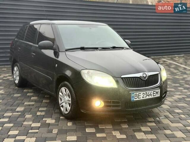 Чорний Шкода Фабія, об'ємом двигуна 1.4 л та пробігом 385 тис. км за 3750 $, фото 1 на Automoto.ua