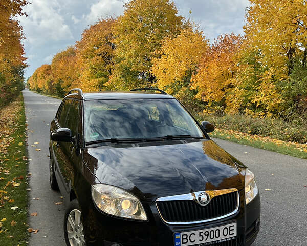 Черный Шкода Фабия, объемом двигателя 1.6 л и пробегом 166 тыс. км за 6800 $, фото 1 на Automoto.ua