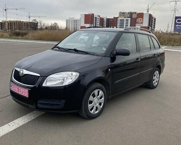 Чорний Шкода Фабія, об'ємом двигуна 1.4 л та пробігом 215 тис. км за 4950 $, фото 1 на Automoto.ua