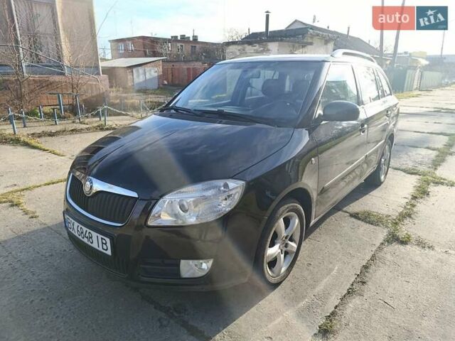 Черный Шкода Фабия, объемом двигателя 1.4 л и пробегом 227 тыс. км за 5650 $, фото 1 на Automoto.ua