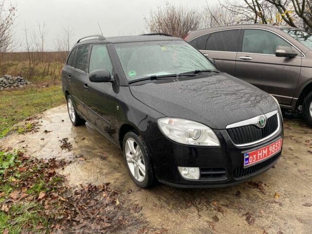 Чорний Шкода Фабія, об'ємом двигуна 1.4 л та пробігом 210 тис. км за 5800 $, фото 1 на Automoto.ua
