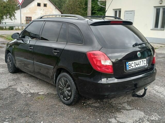Черный Шкода Фабия, объемом двигателя 1.2 л и пробегом 205 тыс. км за 3850 $, фото 1 на Automoto.ua
