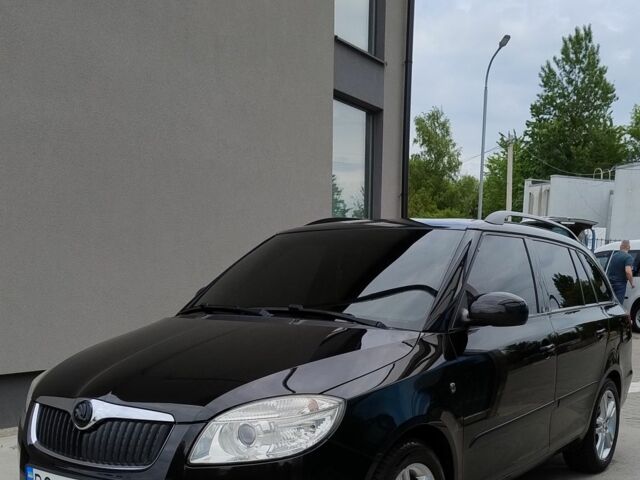 Черный Шкода Фабия, объемом двигателя 1.4 л и пробегом 230 тыс. км за 5900 $, фото 1 на Automoto.ua