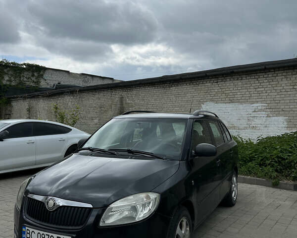 Чорний Шкода Фабія, об'ємом двигуна 1.2 л та пробігом 270 тис. км за 4600 $, фото 1 на Automoto.ua