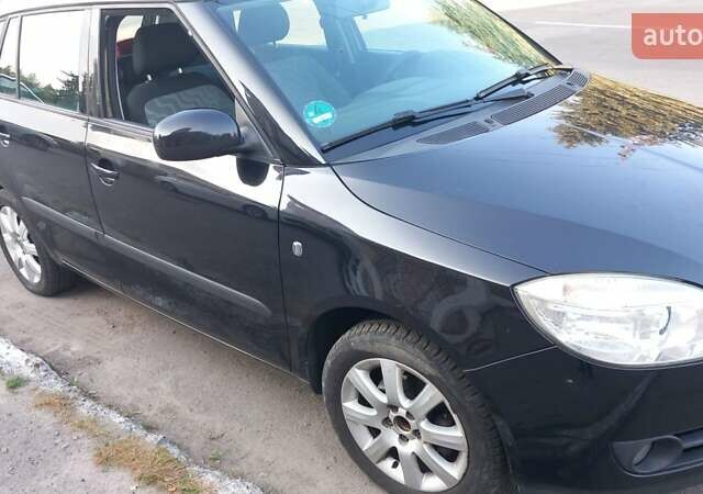 Чорний Шкода Фабія, об'ємом двигуна 1.39 л та пробігом 226 тис. км за 5200 $, фото 1 на Automoto.ua