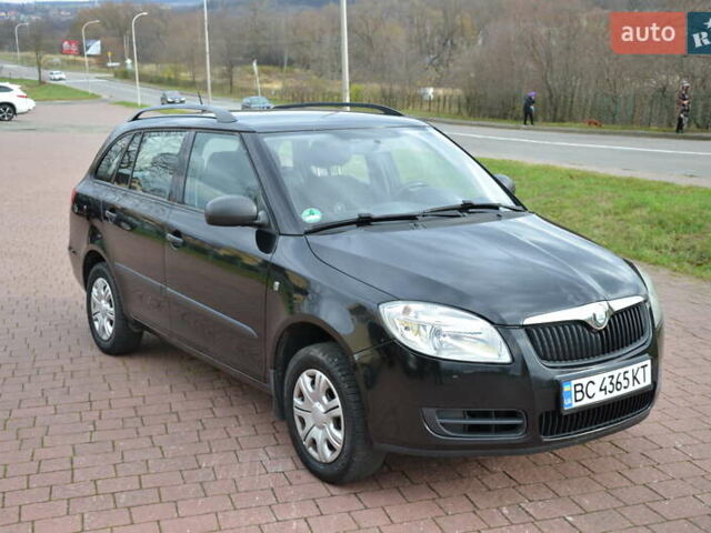 Черный Шкода Фабия, объемом двигателя 1.2 л и пробегом 190 тыс. км за 4700 $, фото 1 на Automoto.ua