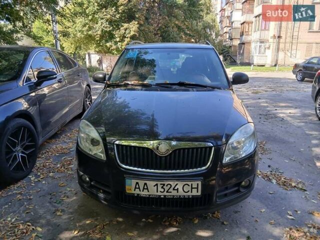 Чорний Шкода Фабія, об'ємом двигуна 1.39 л та пробігом 124 тис. км за 5800 $, фото 1 на Automoto.ua