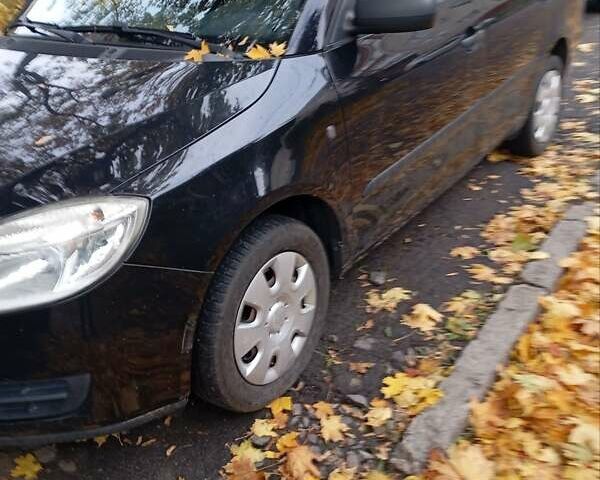 Шкода Фабия 2009 в Ровно на Automoto.ua Черный Шкода Фабия, объемом двигателя 1.4 л и пробегом 192 тыс. км за 4950 $, фото 1 на Automoto.ua