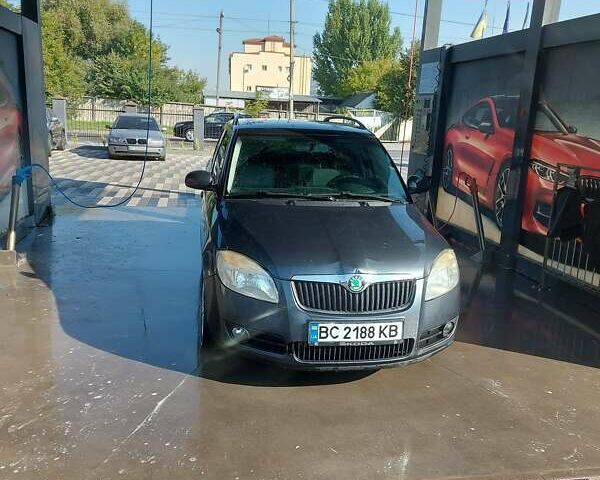 Чорний Шкода Фабія, об'ємом двигуна 1.2 л та пробігом 264 тис. км за 3500 $, фото 1 на Automoto.ua