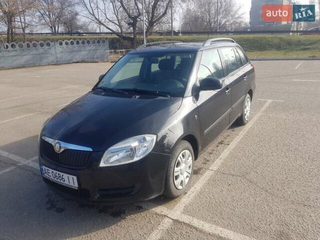 Чорний Шкода Фабія, об'ємом двигуна 1.39 л та пробігом 209 тис. км за 6000 $, фото 1 на Automoto.ua