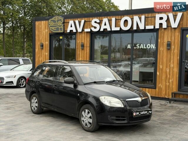 Чорний Шкода Фабія, об'ємом двигуна 1.2 л та пробігом 275 тис. км за 3350 $, фото 1 на Automoto.ua