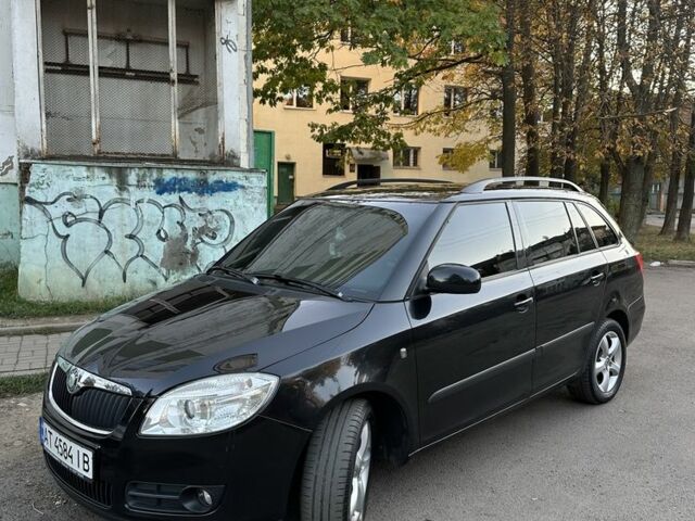Шкода Фабия 2009 в Ивано-Франковске на Automoto.ua Черный Шкода Фабия, объемом двигателя 1.4 л и пробегом 246 тыс. км за 3800 $, фото 1 на Automoto.ua